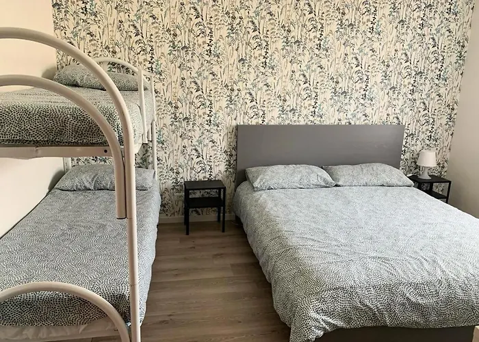 A Ravenna - 100 Metri Dalla *