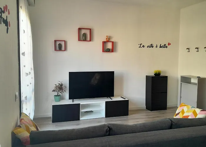 A Ravenna - 100 Metri Dalla * Lido Adriano